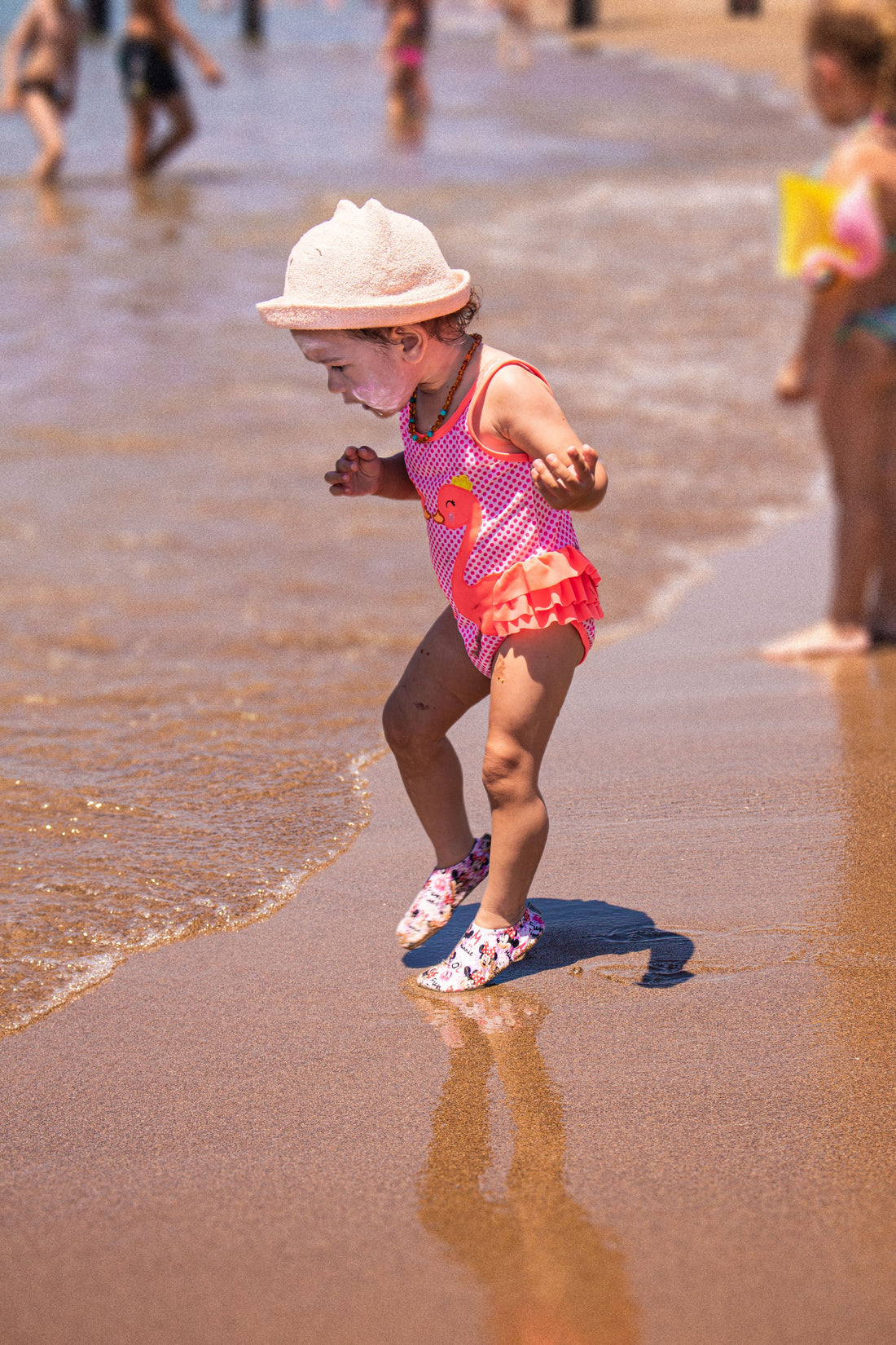 Vacationing in Tenerife with a Baby or Young Children: Maximum Sun Protection ☀️👶