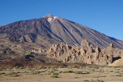 If you want to visit Teide with children, remember to rent a baby carrier or a suitable stroller.